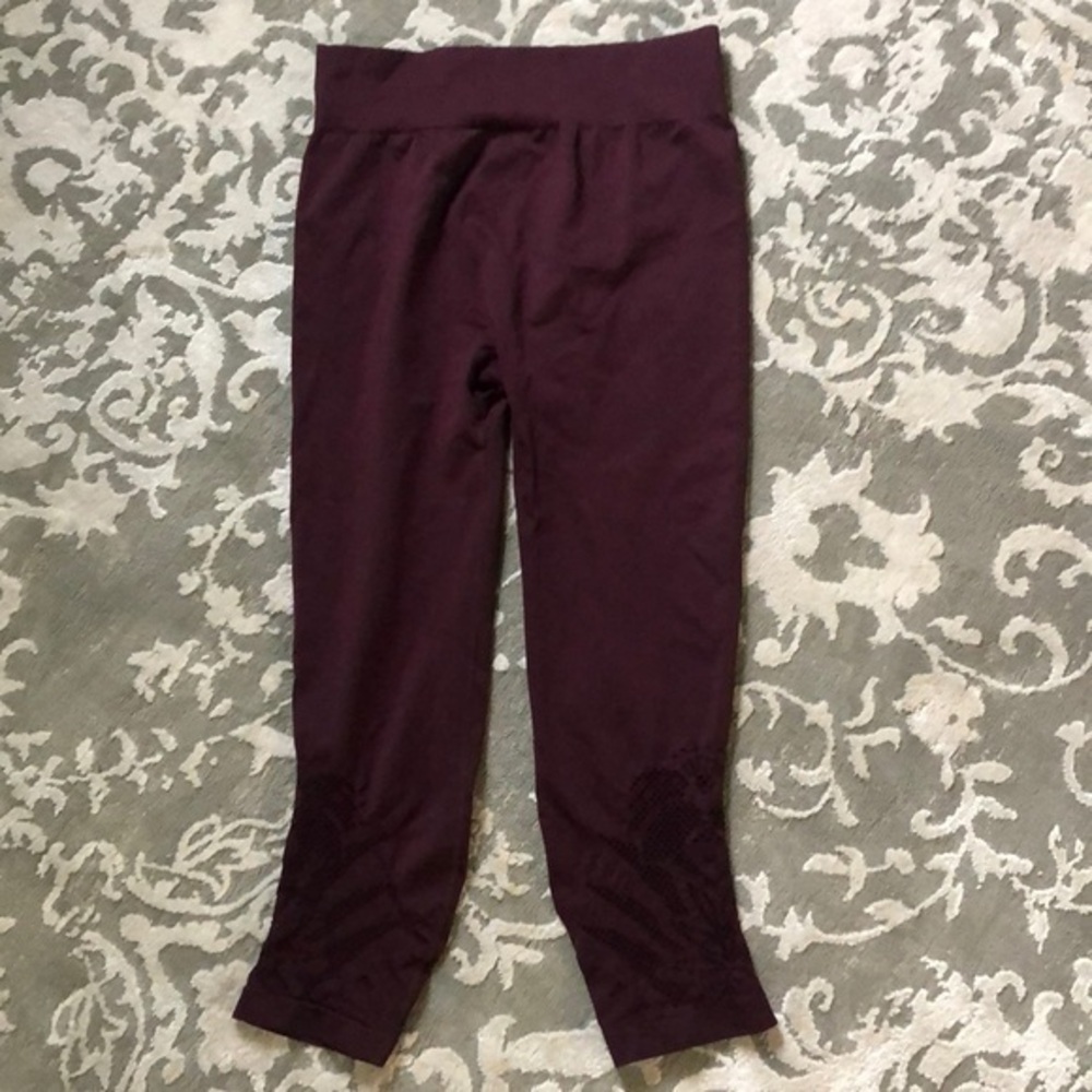 Maroon Aerie Athletic Leggings